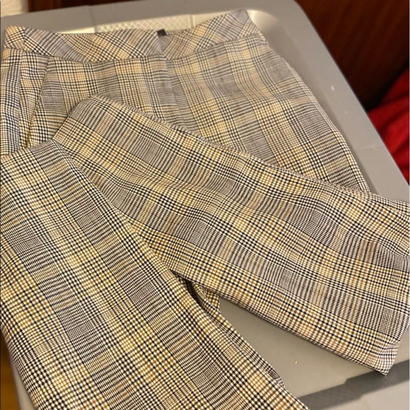 H & M high waist dress pants only worn once - Picture 2 of 2